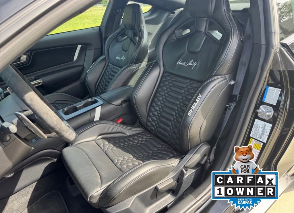 Used 2021 Ford Mustang Shelby GT500 w/ Carbon Fiber Track Pack image 44