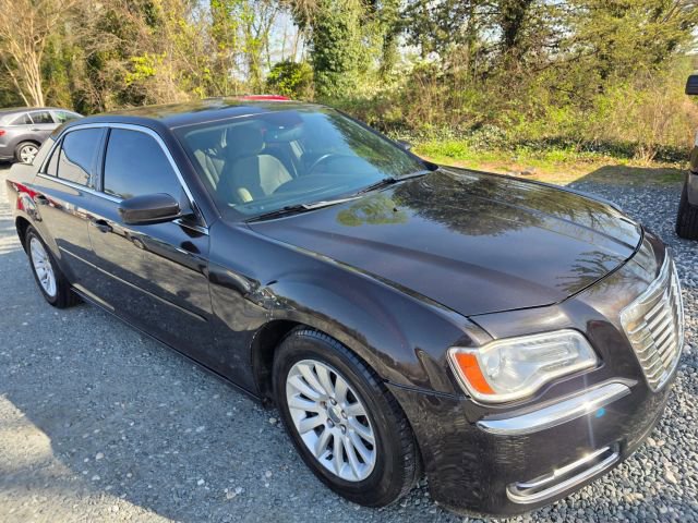 Used 2012 Chrysler 300 image 3