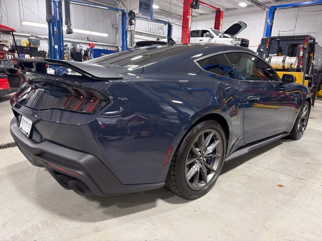 Used 2025 Ford Mustang Dark Horse RWD image 5