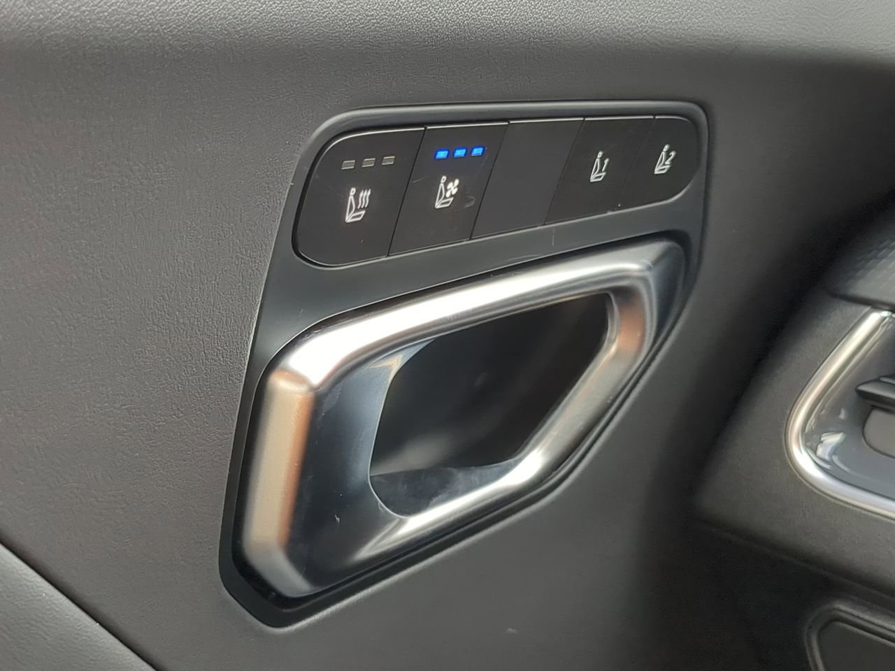 New 2025 Kia K4 GT-Line w/ GT-Line Premium Package FWD image 17