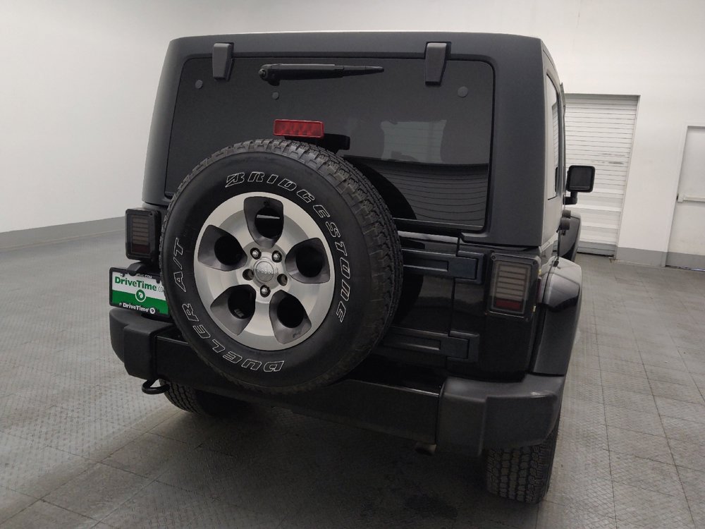 Used 2017 Jeep Wrangler Unlimited Sahara w/ Connectivity Group AWD/4WD image 7