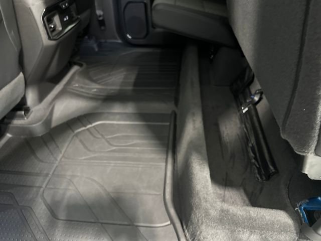 Used 2023 Chevrolet Silverado 1500 ZR2 w/ Technology Package image 10