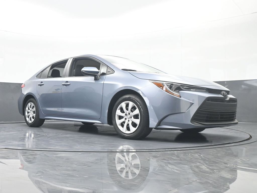 Used 2024 Toyota Corolla LE image 61