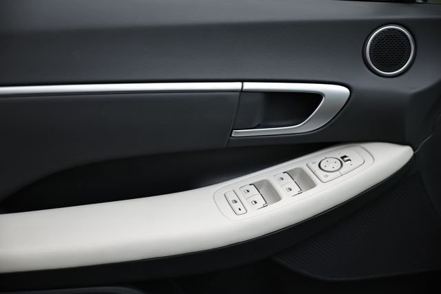 Certified 2025 Hyundai Sonata SEL image 15