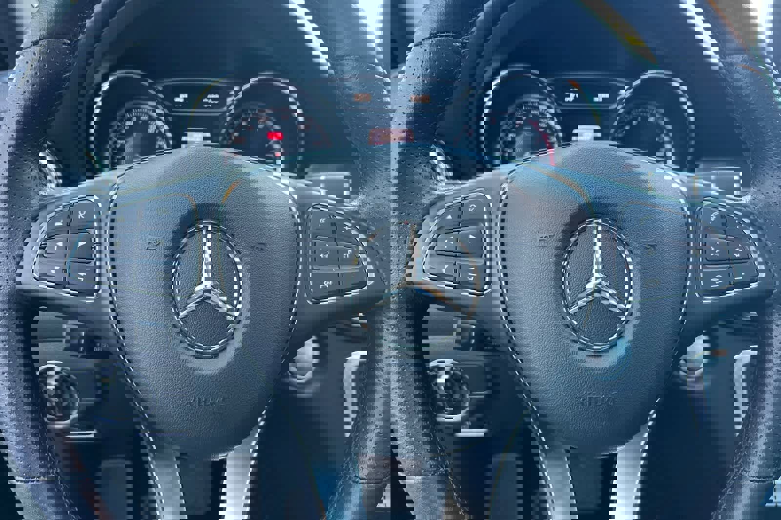 Used 2019 Mercedes-Benz GLA 250 4MATIC image 26