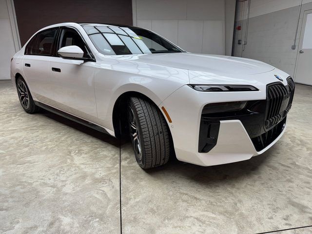 New 2026 BMW 760i xDrive image 7