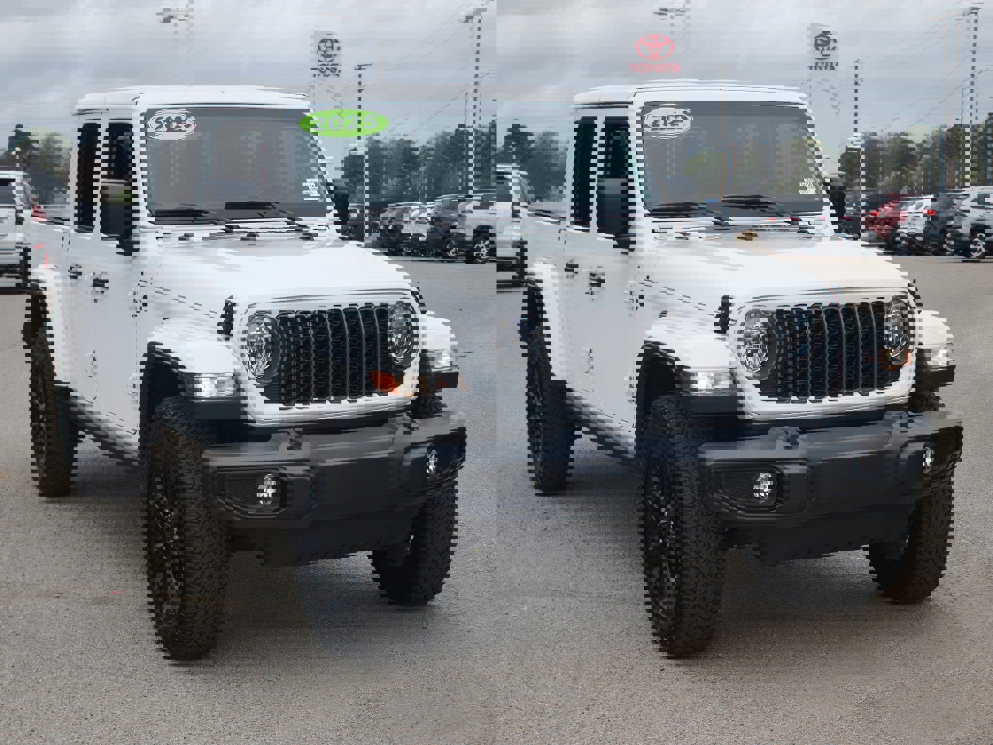 Used 2025 Jeep Gladiator Sport image 22