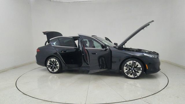 Used 2026 BMW 530i image 74