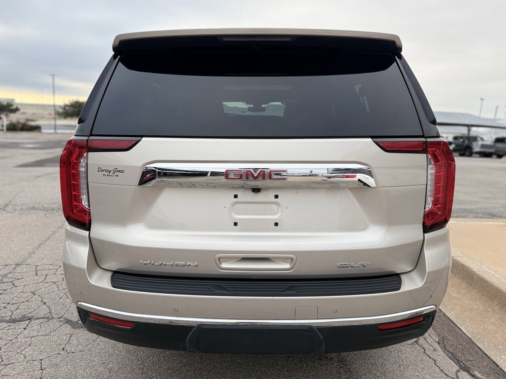 Used 2021 GMC Yukon XL SLT w/ SLT Premium Package image 5