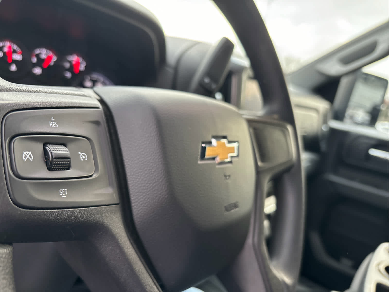 Used 2022 Chevrolet Silverado 2500 Custom w/ Custom Value Package image 10