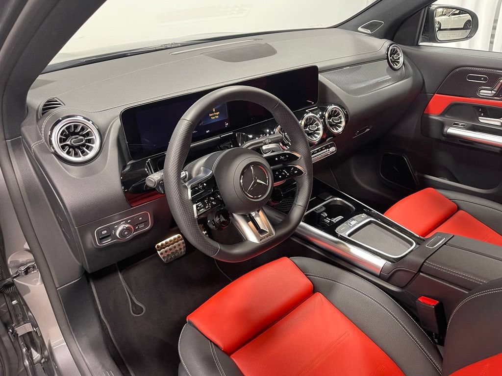Used 2024 Mercedes-Benz GLA 35 AMG 4MATIC image 21