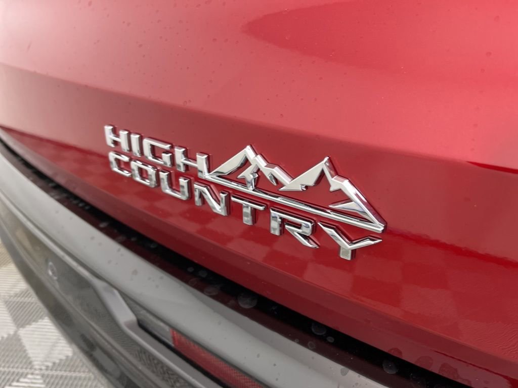 New 2026 Chevrolet Traverse High Country image 4