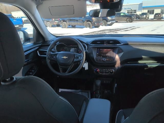 Used 2023 Chevrolet TrailBlazer LS FWD image 39