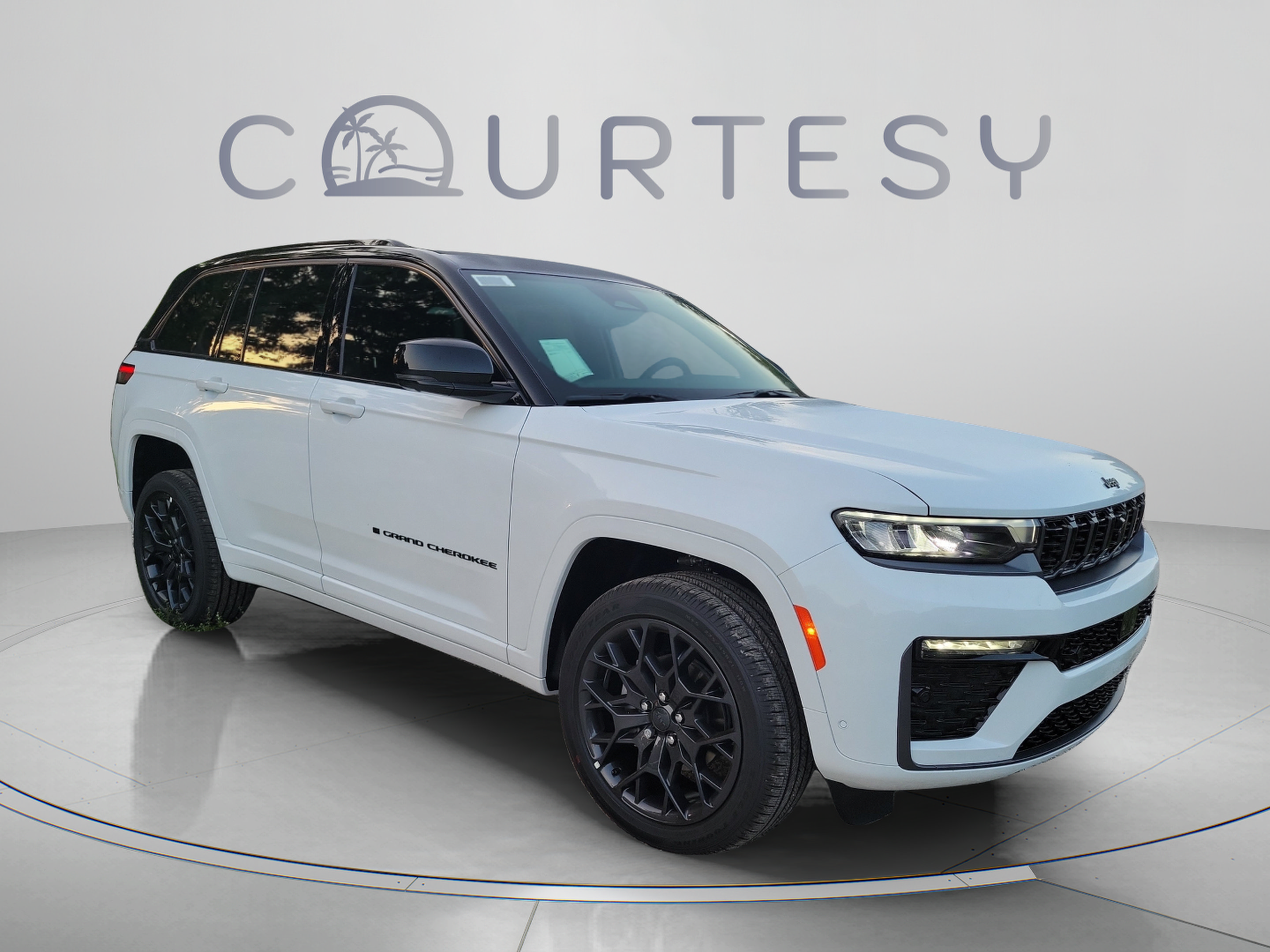 New 2026 Jeep Grand Cherokee Summit w/ Obsidian Package AWD/4WD image 4