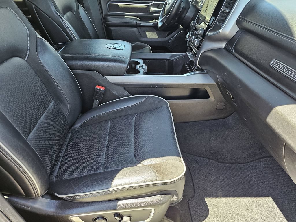 Used 2024 RAM 1500 Laramie AWD/4WD image 12