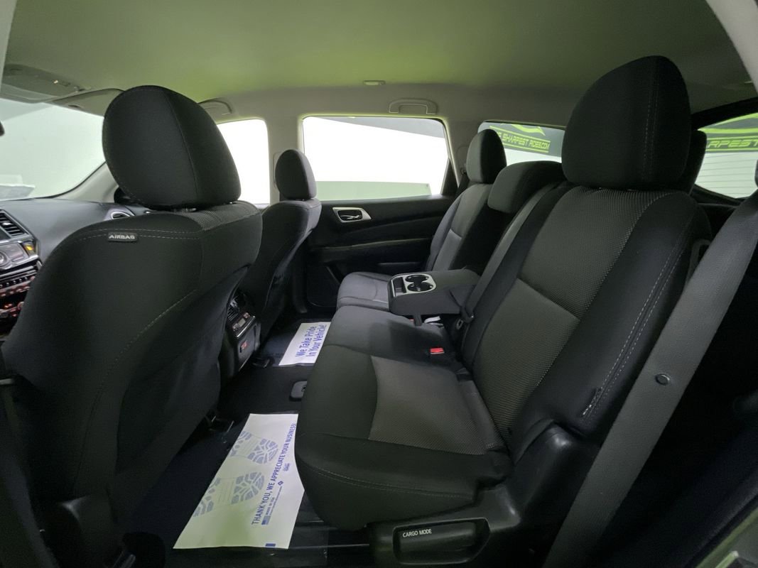 Used 2020 Nissan Pathfinder SV image 25
