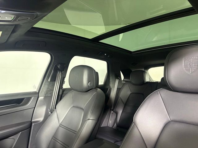 Used 2026 Porsche Cayenne GTS image 40