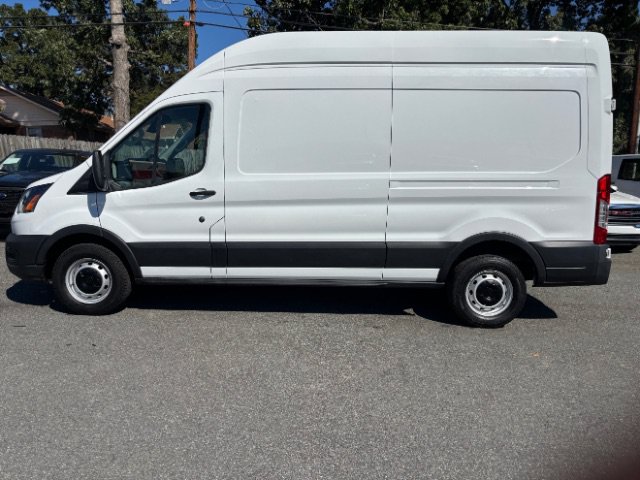 Used 2023 Ford Transit 250 148 High Roof RWD image 2