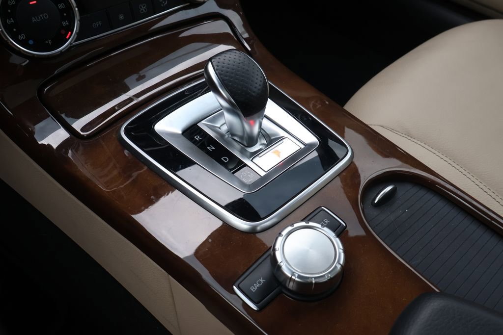 Used 2016 Mercedes-Benz SLK 300 image 26