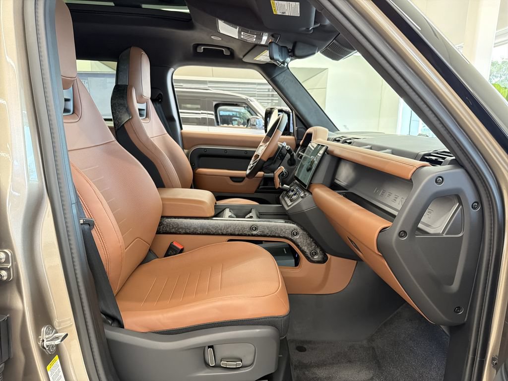New 2026 Land Rover Defender 110 OCTA AWD/4WD image 15