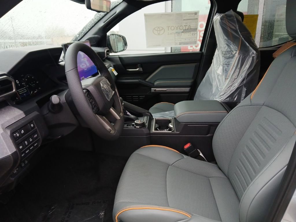 New 2025 Toyota Tacoma Trailhunter image 6