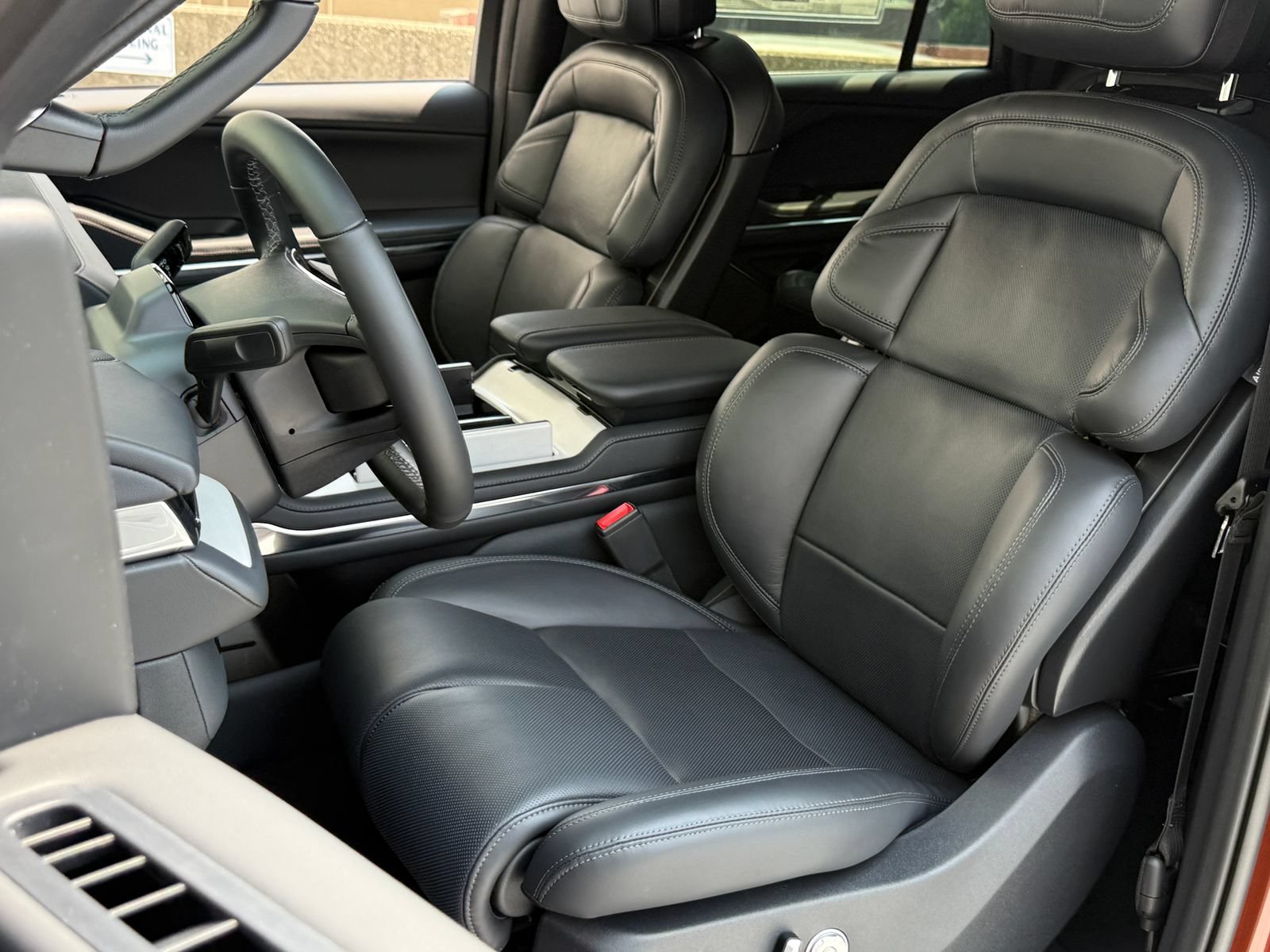 New 2027 Lincoln Navigator L Reserve w/ Jet Appearance Package AWD/4WD image 28