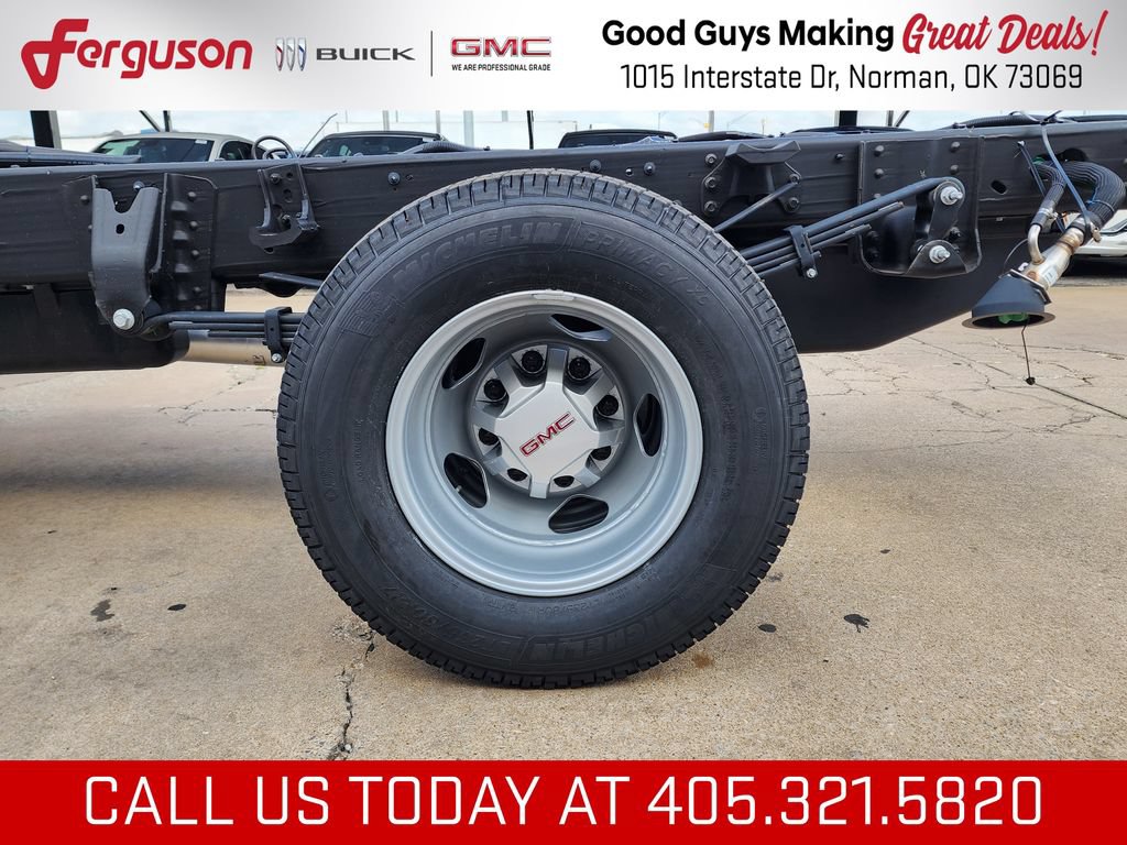 New 2026 GMC Sierra 3500 Pro w/ Convenience Package AWD/4WD image 49