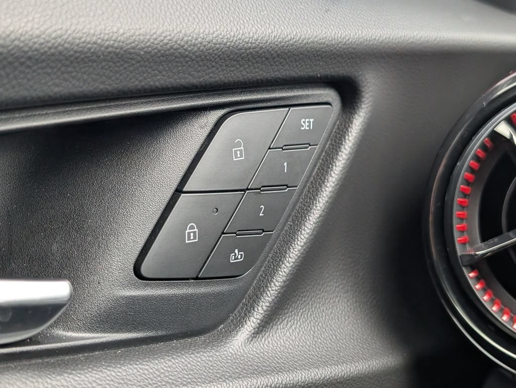 Used 2026 Chevrolet Equinox RS w/ Convenience Package III FWD image 27