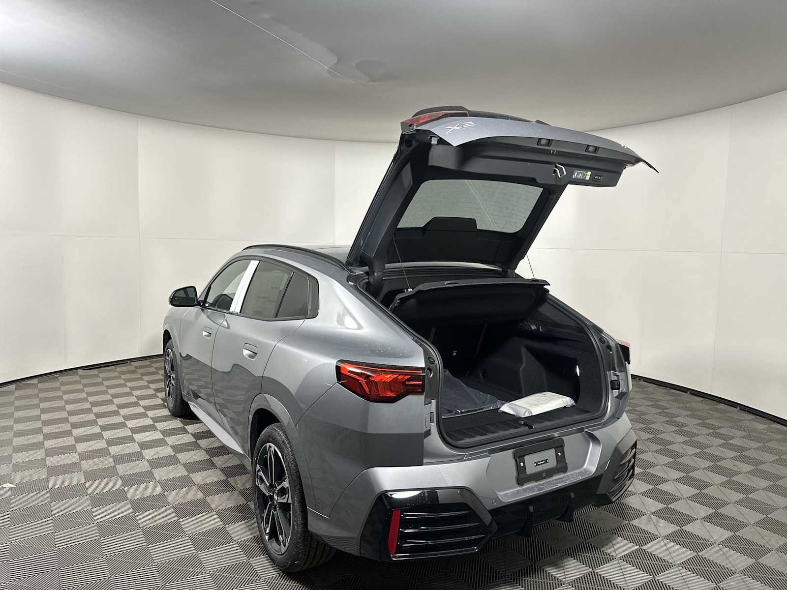 New 2026 BMW X2 xDrive28i w/ Technology Package image 20