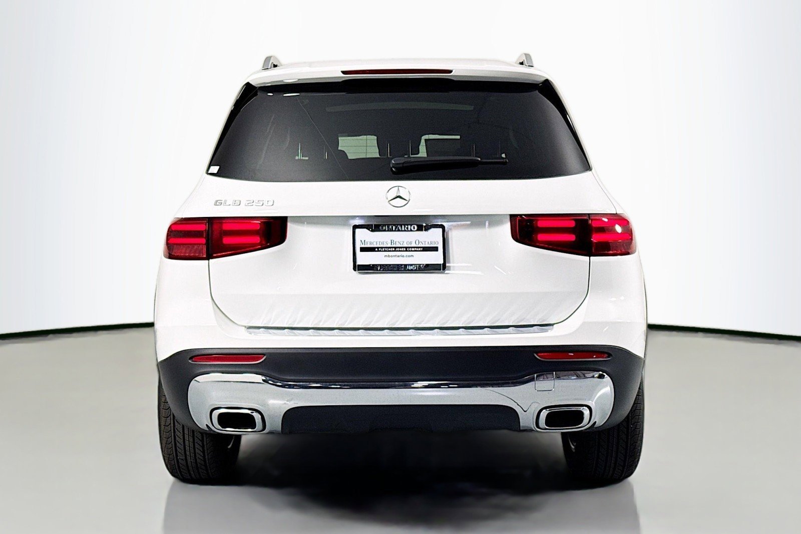 New 2026 Mercedes-Benz GLB 250 image 3