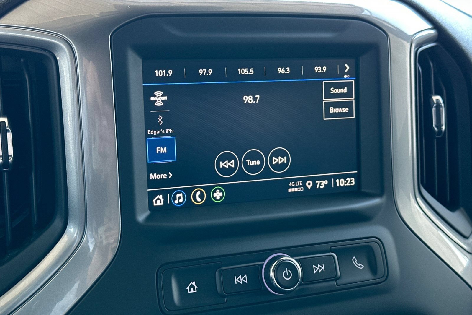 Certified 2024 Chevrolet Silverado 2500 Custom w/ Custom Value Package AWD/4WD image 24