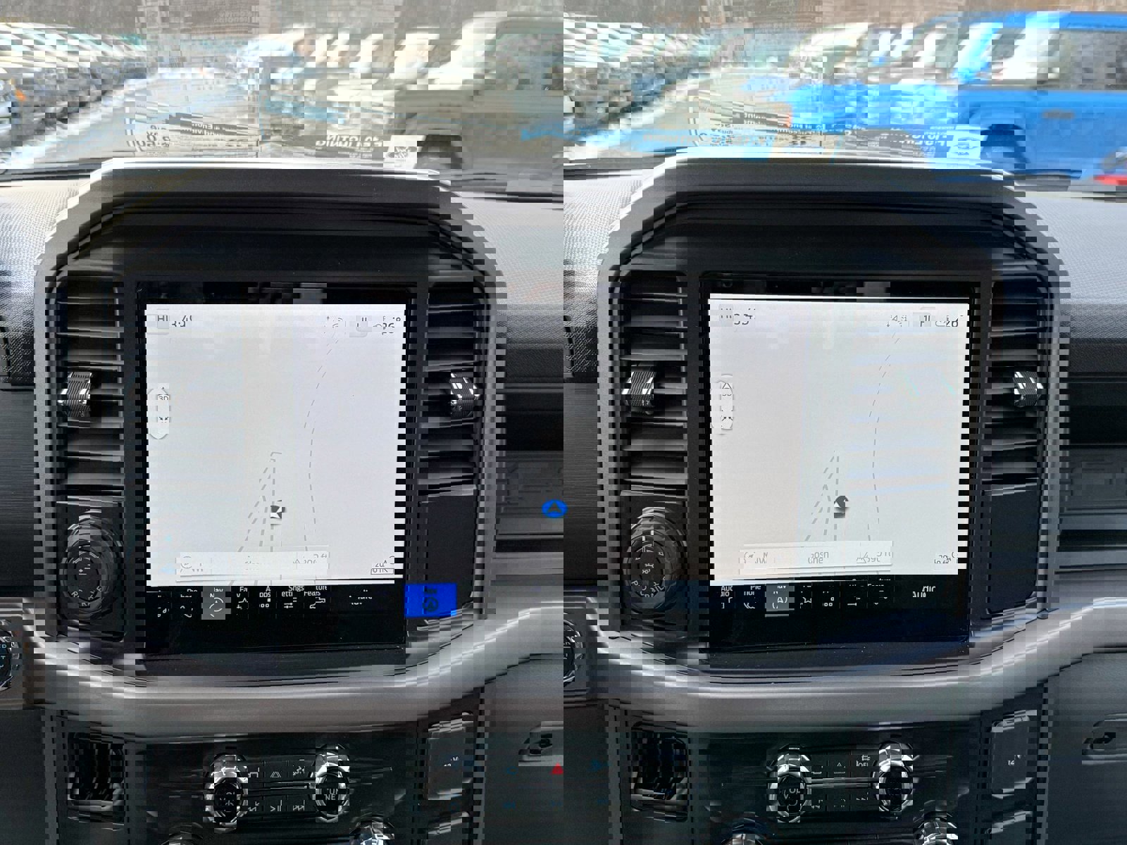 New 2025 Ford F150 Lightning XLT image 43