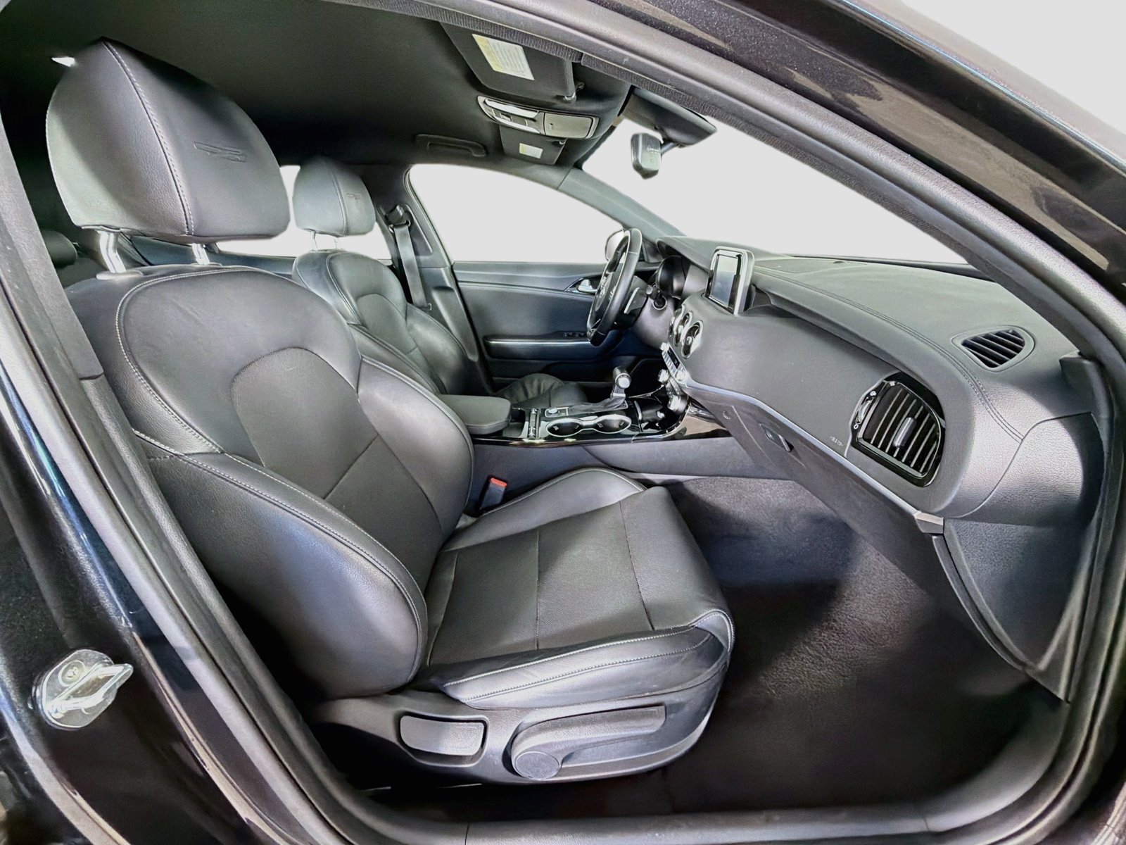 Used 2020 Kia Stinger GT-Line RWD image 26