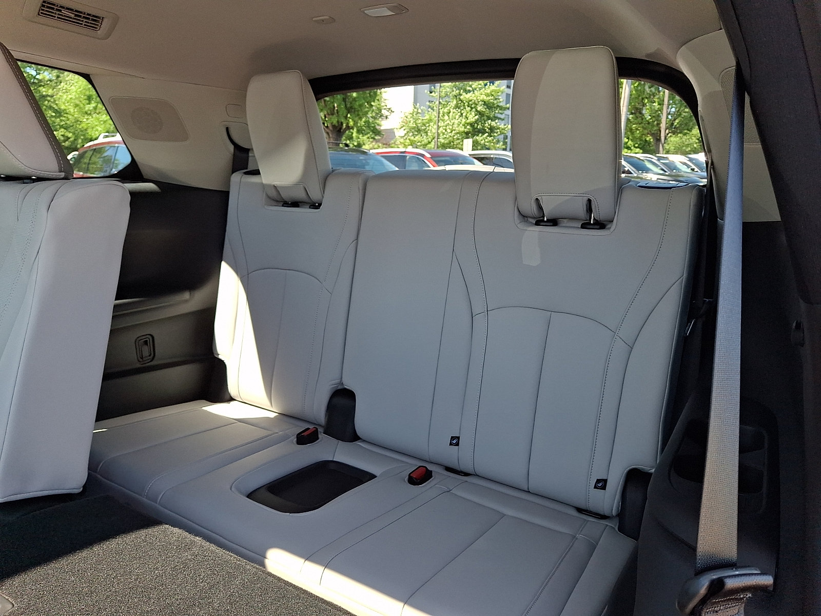 Certified 2026 INFINITI QX60 Luxe w/ Cargo Package AWD/4WD image 10