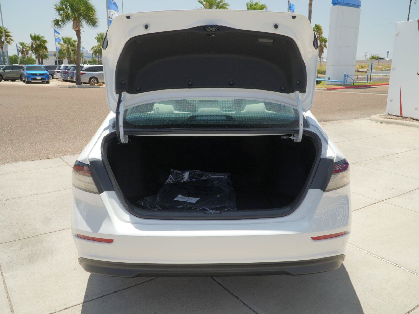 New 2026 Honda Accord LX image 7