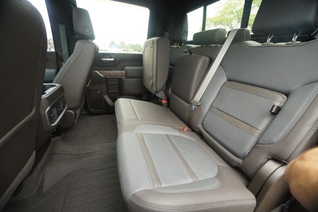 Used 2021 GMC Sierra 2500 Denali w/ Denali Ultimate Package AWD/4WD image 31
