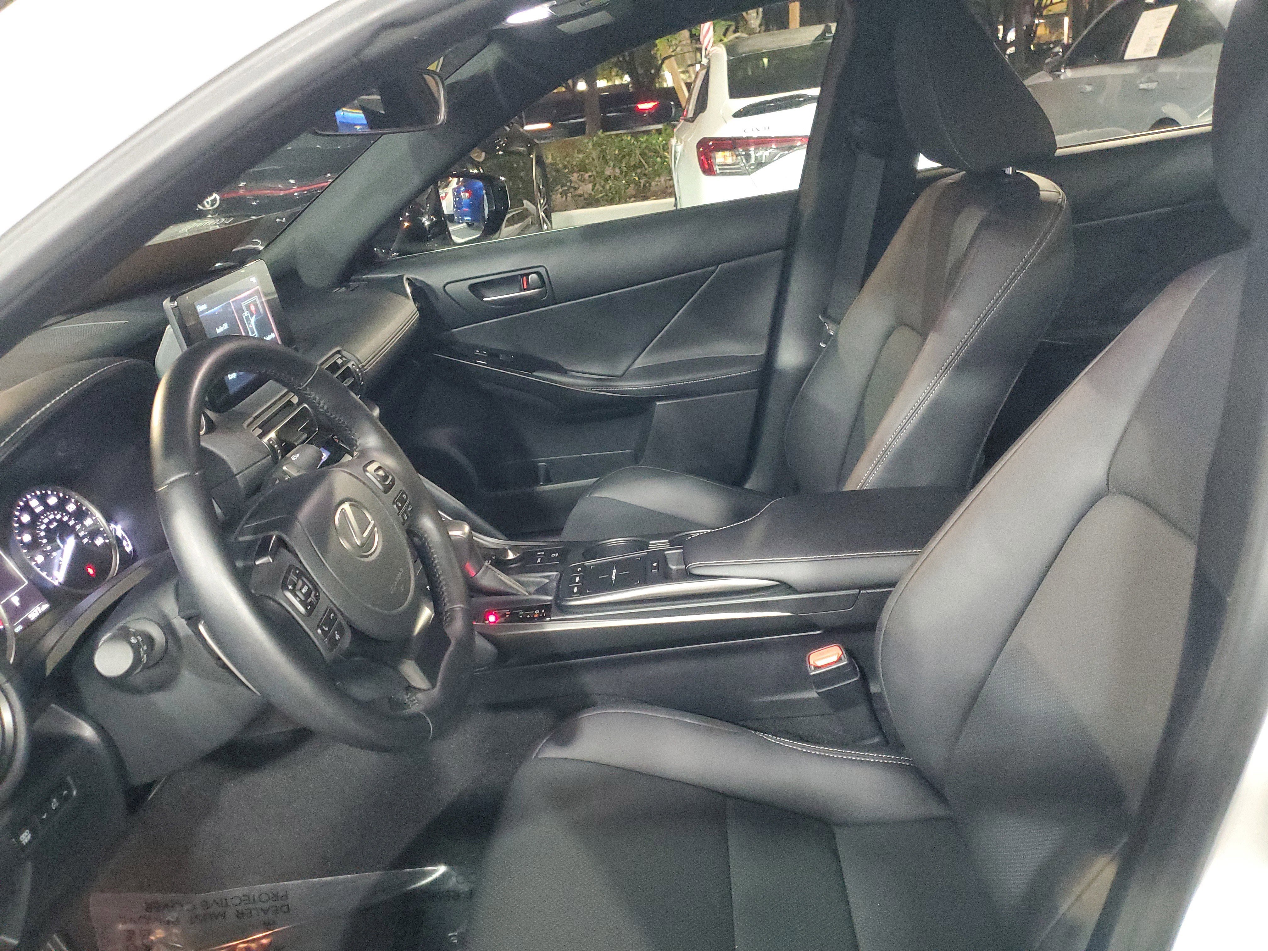 Used 2025 Lexus IS 350 F Sport image 14