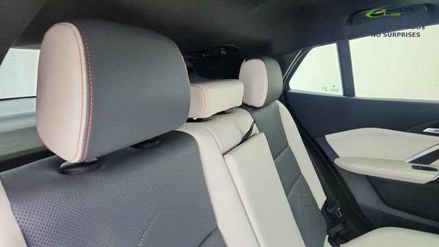 Used 2025 BMW X2 xDrive28i w/ Premium Package AWD/4WD image 27