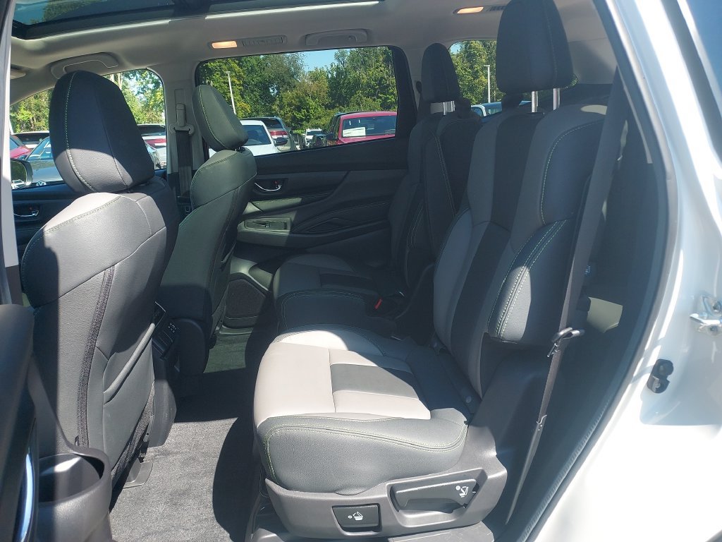 Used 2024 Subaru Ascent Onyx Edition AWD/4WD image 33