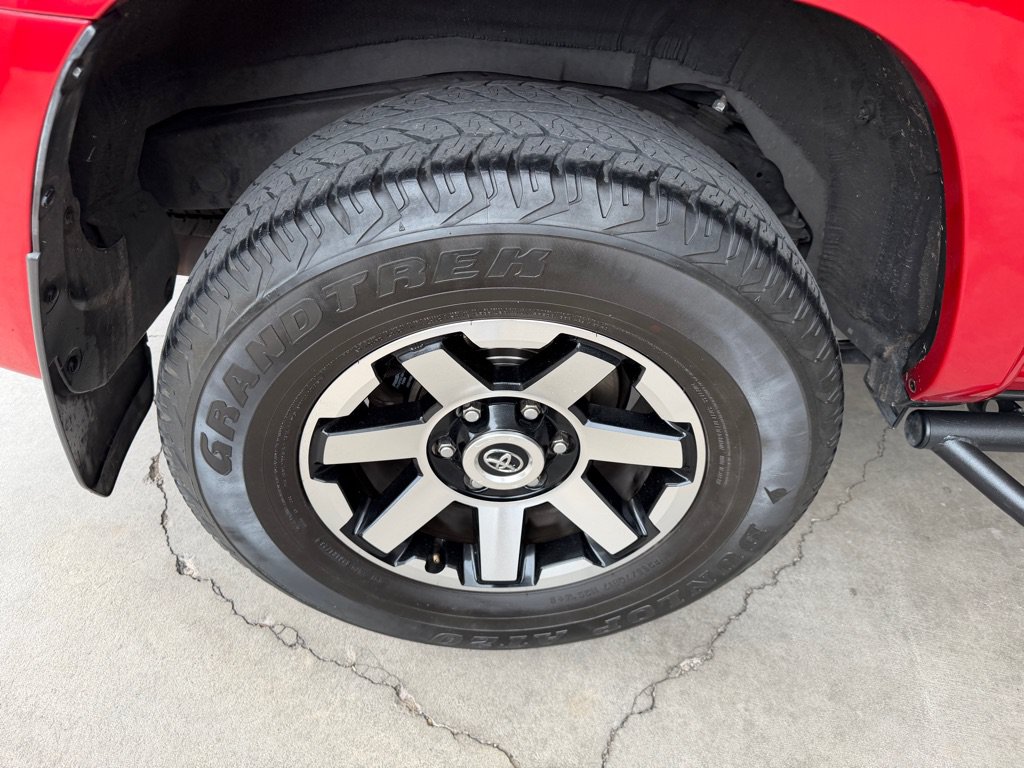 Used 2021 Toyota 4Runner SR5 RWD image 52