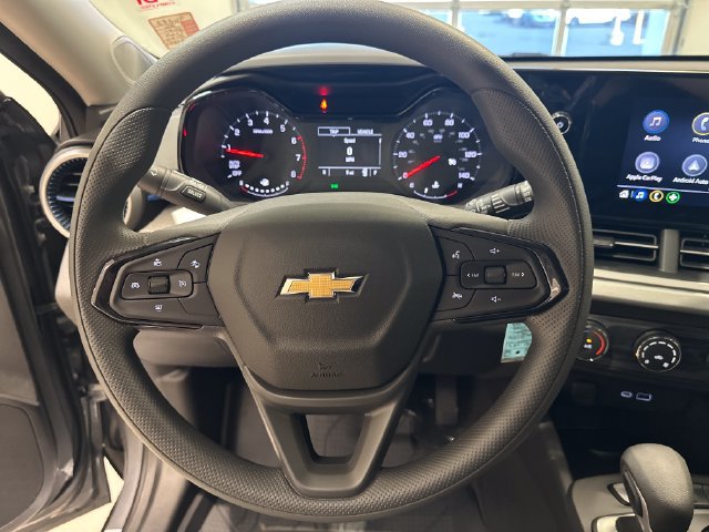 New 2026 Chevrolet Trax LS w/ Driver Confidence Package FWD image 9
