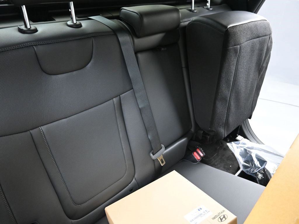 New 2026 Hyundai Santa Cruz Limited image 16