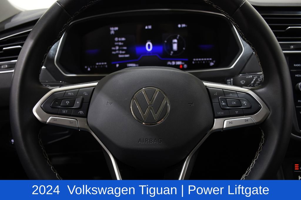 Used 2024 Volkswagen Tiguan SE image 11
