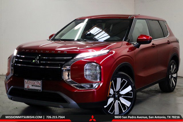 New 2025 Mitsubishi Outlander SE