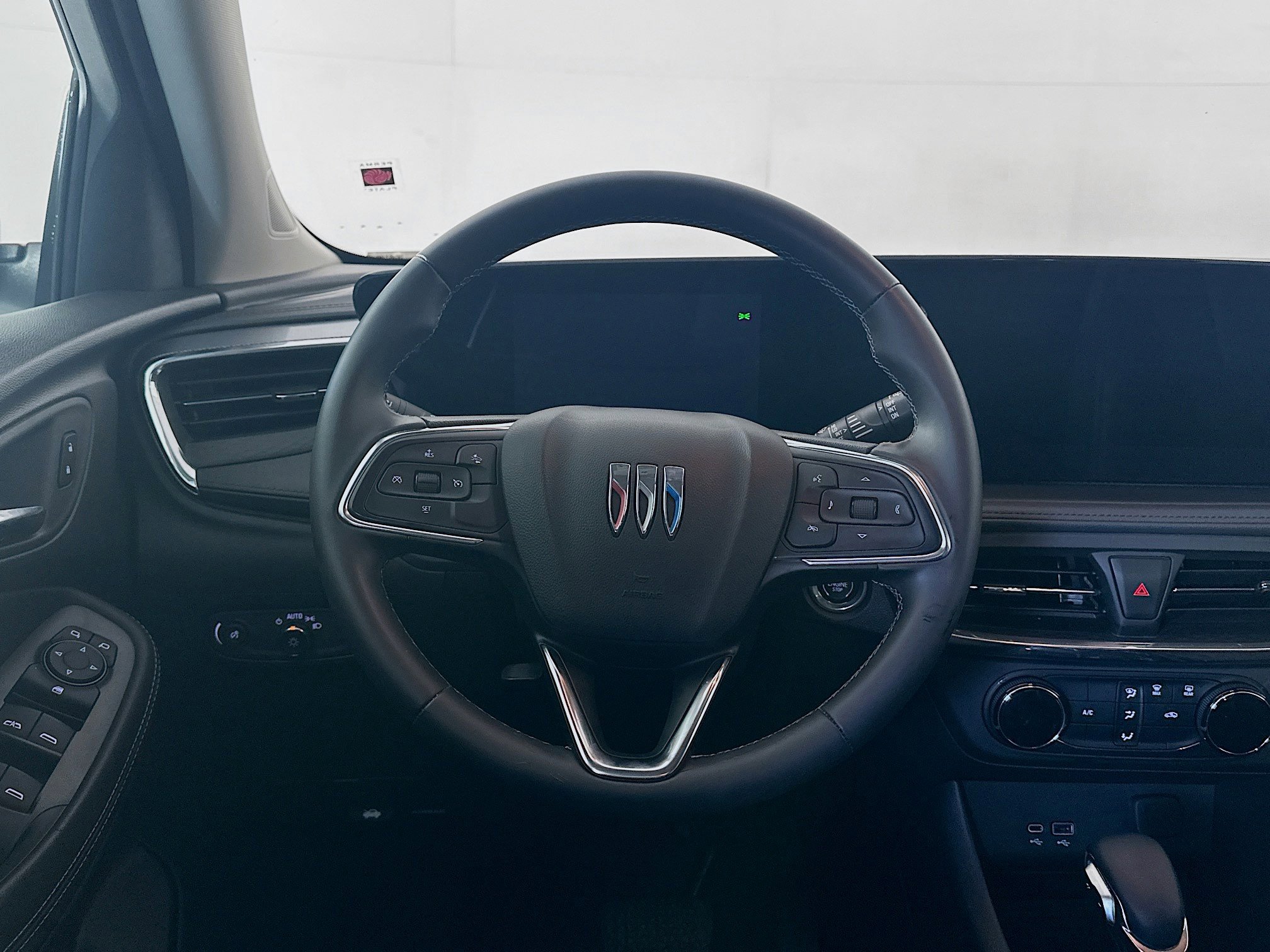 Used 2025 Buick Encore GX Preferred FWD image 18