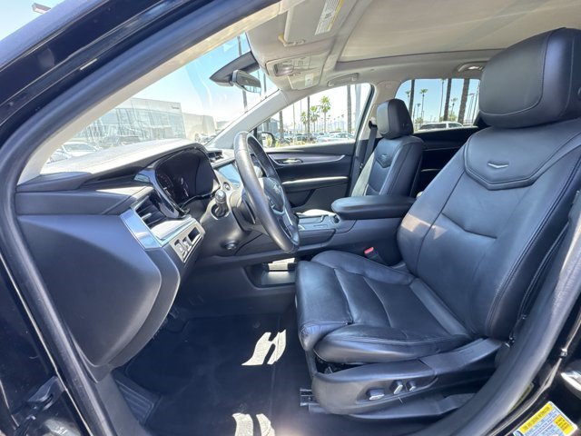 Used 2017 Cadillac XT5 Luxury FWD image 10