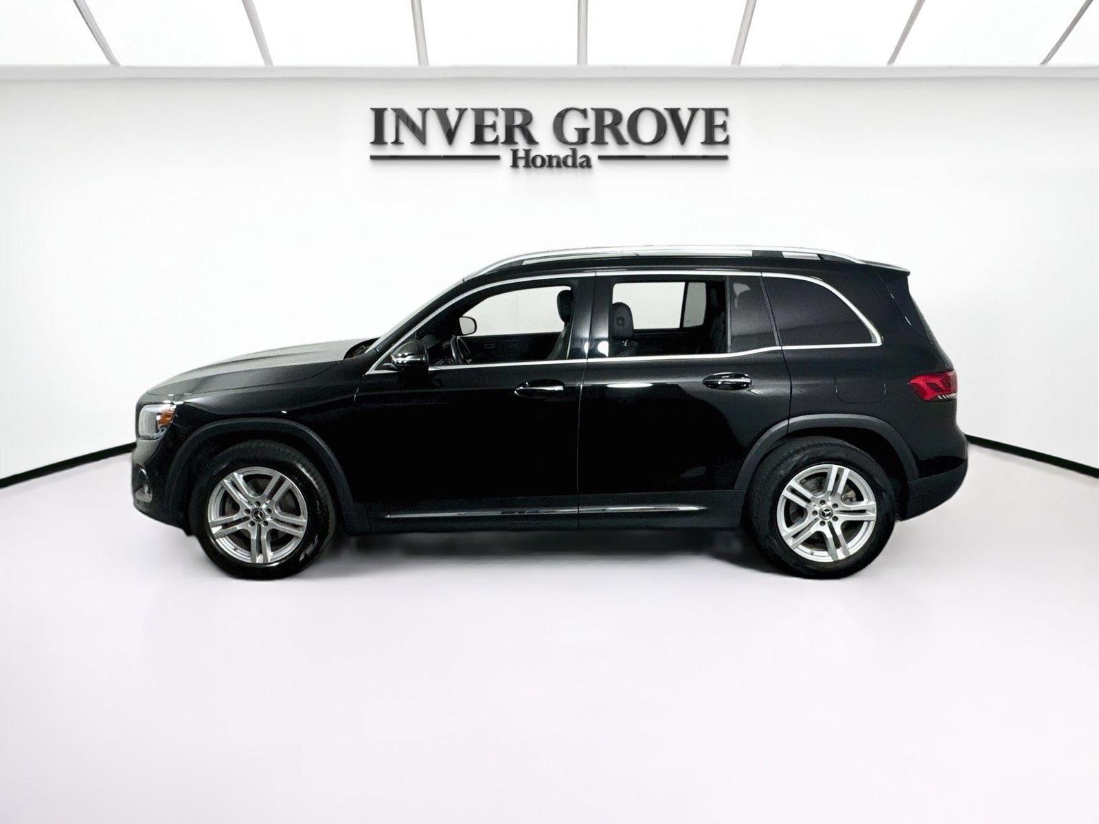 Used 2022 Mercedes-Benz GLB 250 4MATIC image 8