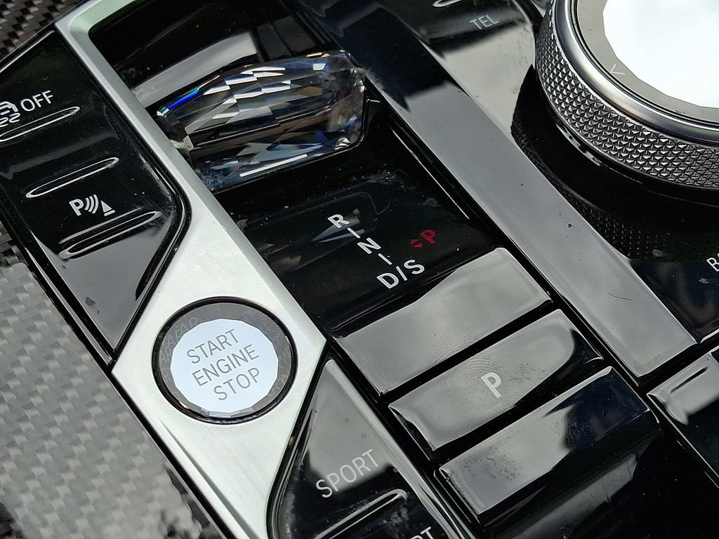 Used 2024 BMW X7 M60i w/ Executive Package AWD/4WD image 18