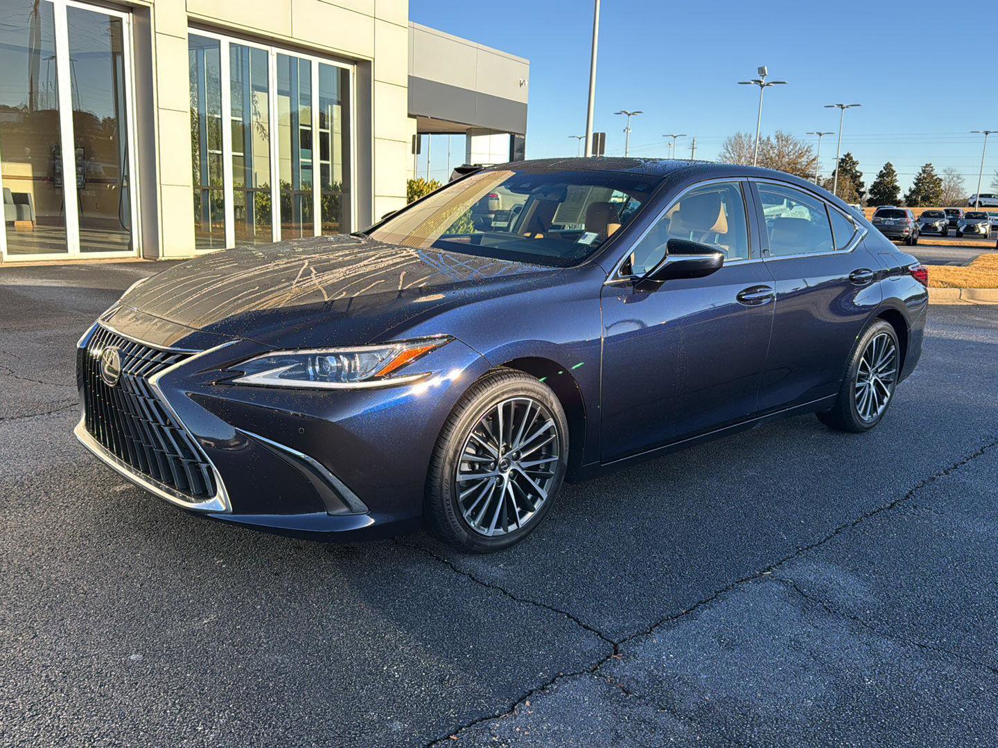 Certified 2022 Lexus ES 350 w/ Premium Package image 2