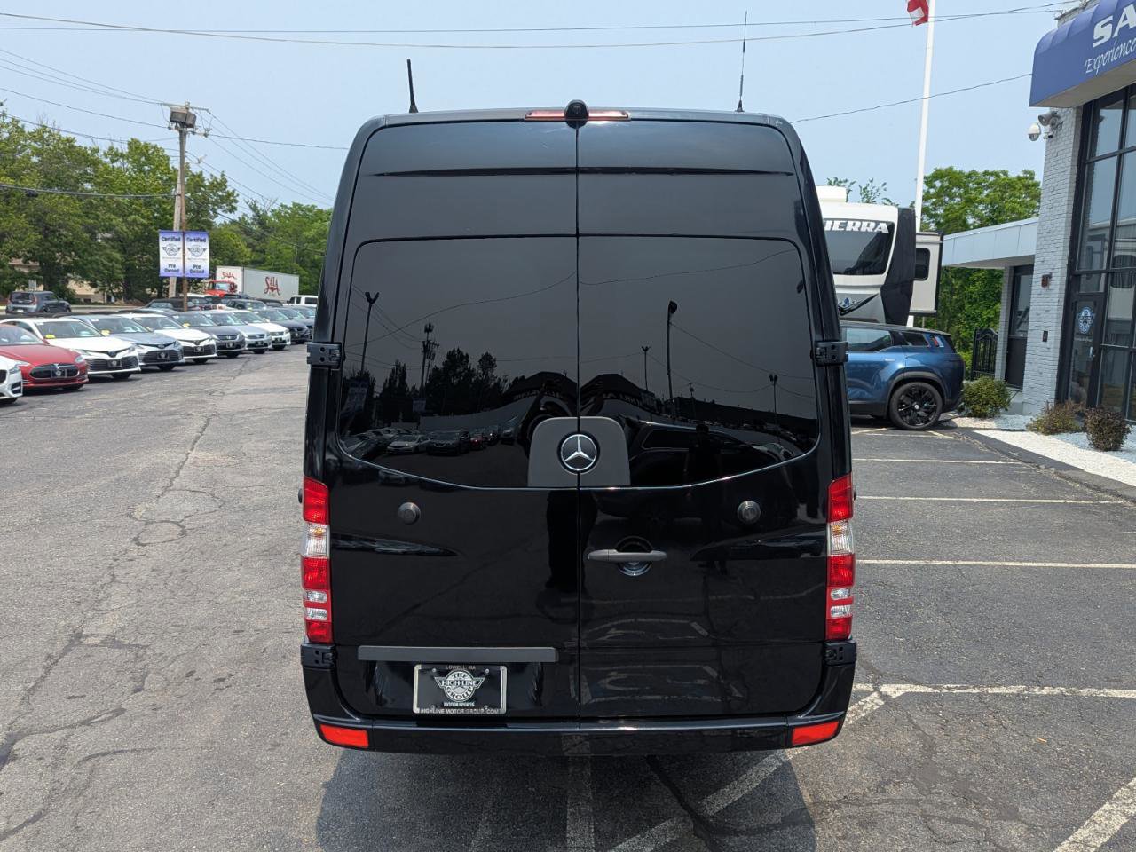 Used 2017 Mercedes-Benz Sprinter 2500 image 7